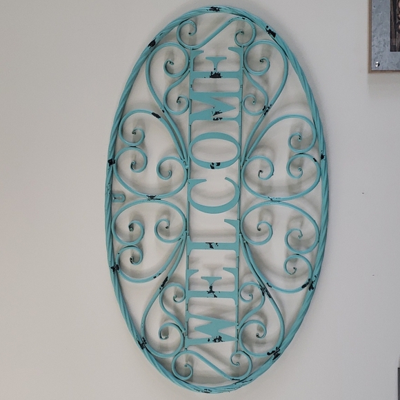 Metal Welcome sign